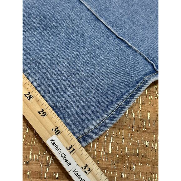 Forever 21 Size 14 Denim Flared Jeans Medium Wash Denim High Rise Premium - Picture 9 of 9